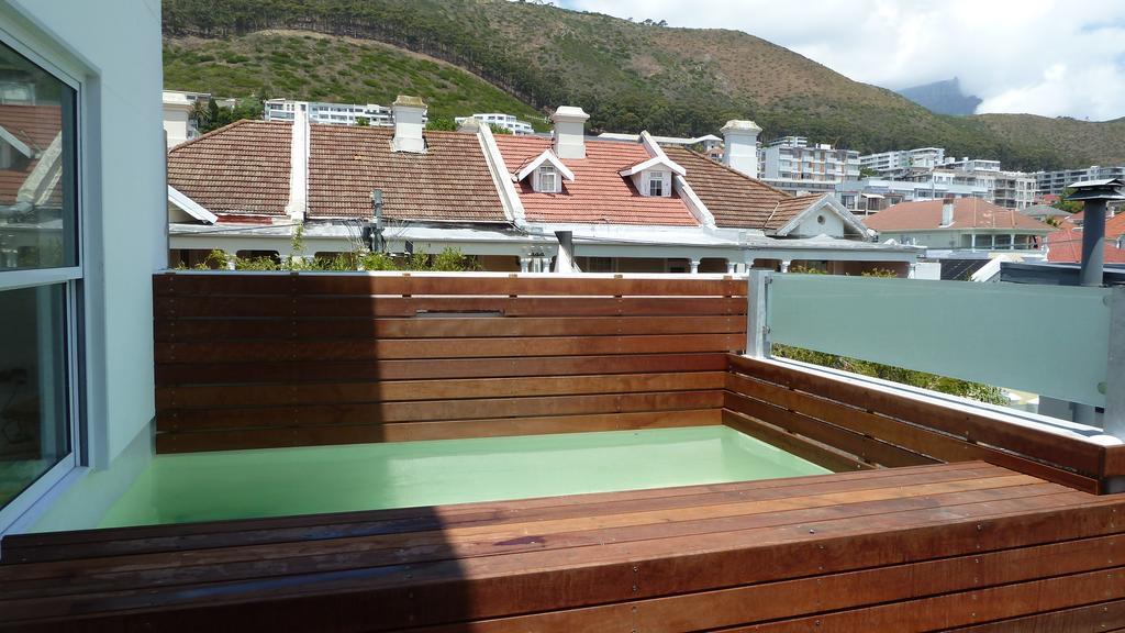4 On Highworth Apartments And Studios Cape Town Exterior photo