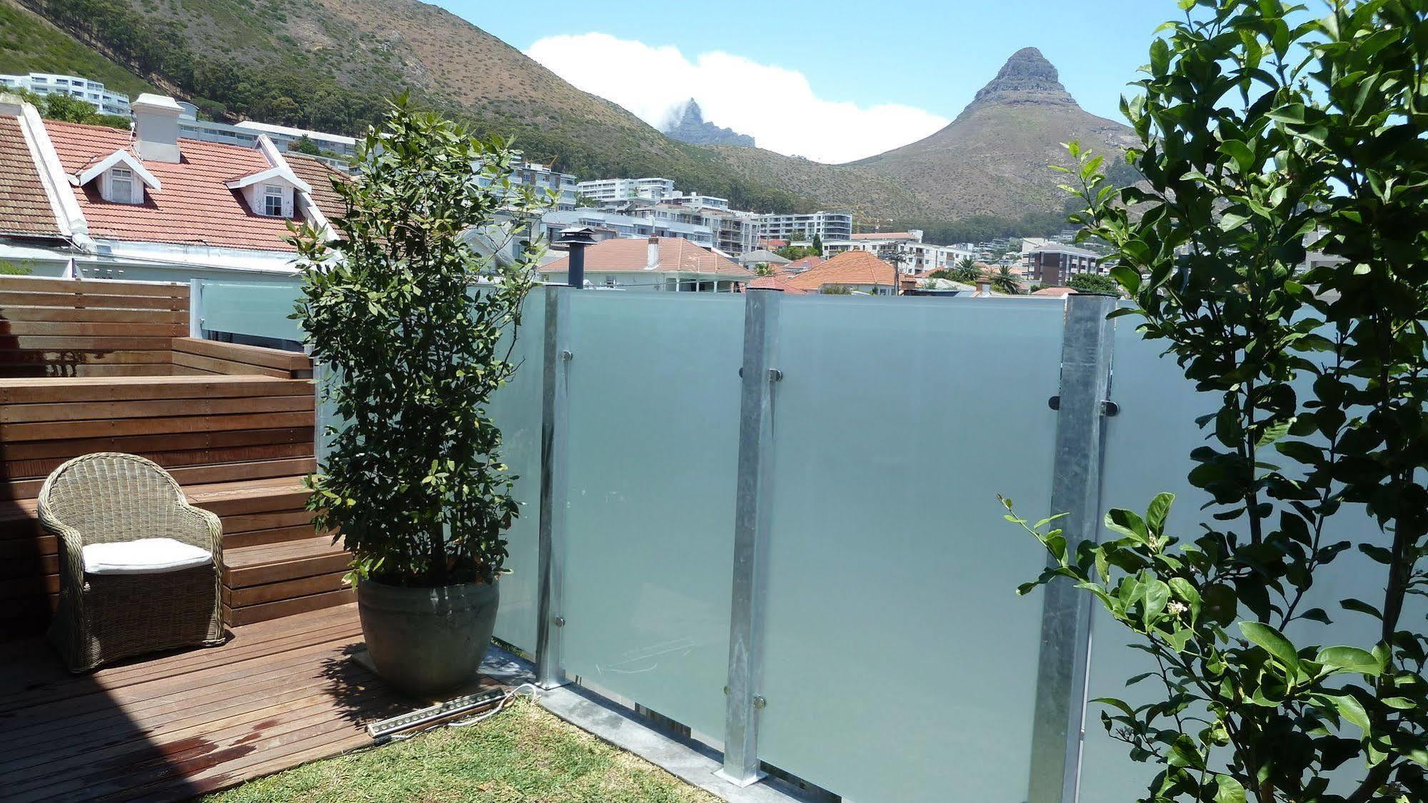 4 On Highworth Apartments And Studios Cape Town Exterior photo