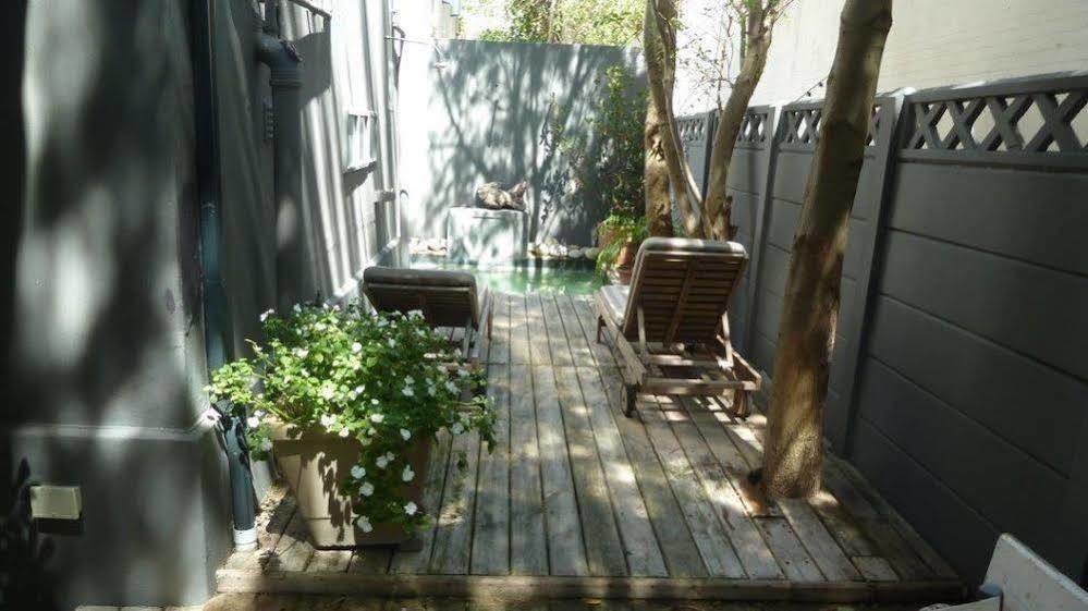 4 On Highworth Apartments And Studios Cape Town Exterior photo